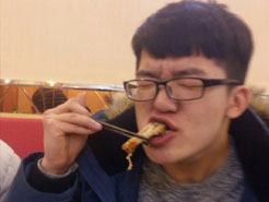 阜龙乡烧烤加盟,学烧烤技术,开烧烤店多少钱疯狂烤翅