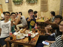 阜龙乡烧烤加盟,学烧烤技术,开烧烤店多少钱疯狂烤翅加盟